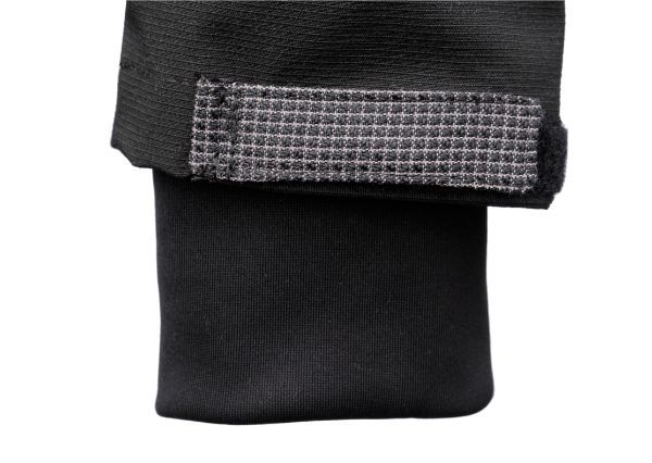 Secondary cuff view of Dymaflex Cut Resistant Jacket in black